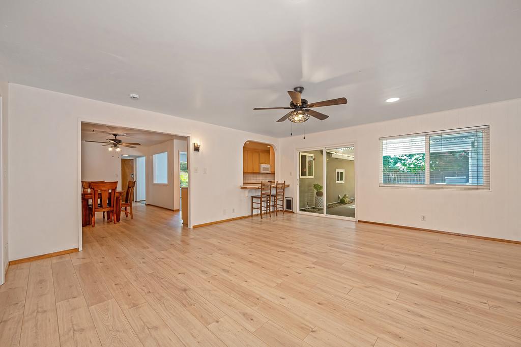 3517 Ronk Way Sacramento, CA 95821 - Photo 17 of 88