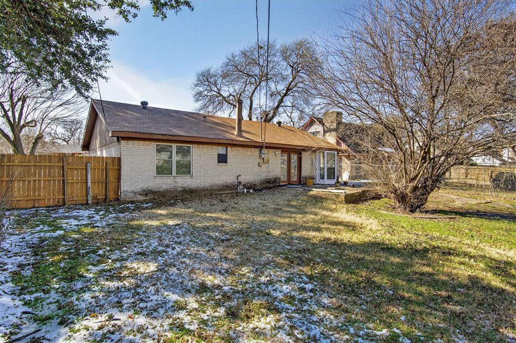 6946 Trailcrest Drive Dallas, TX 75232 - Photo 2 of 22 a view of a house with a yard