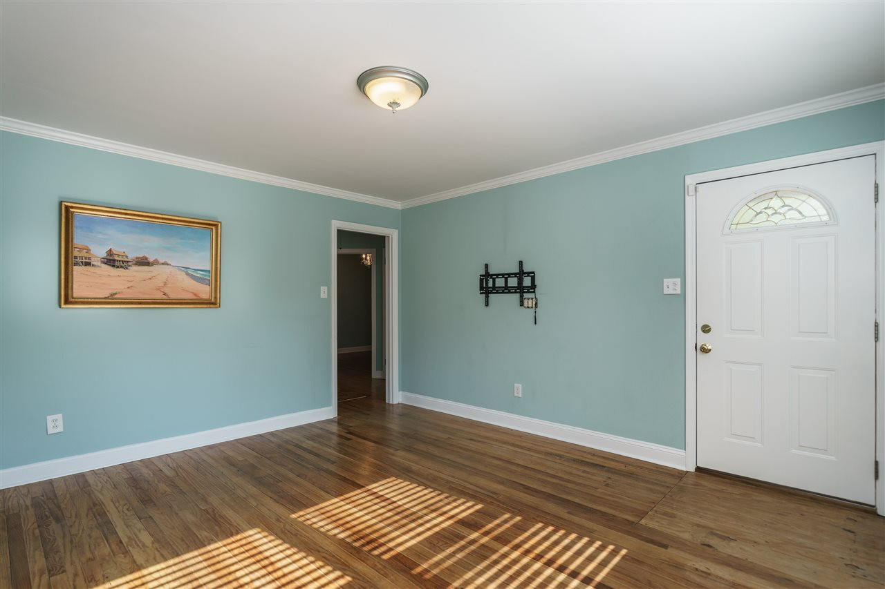 1129 Marshall Street Raleigh, NC 27604 - Photo 5 of 24 Photo 5
