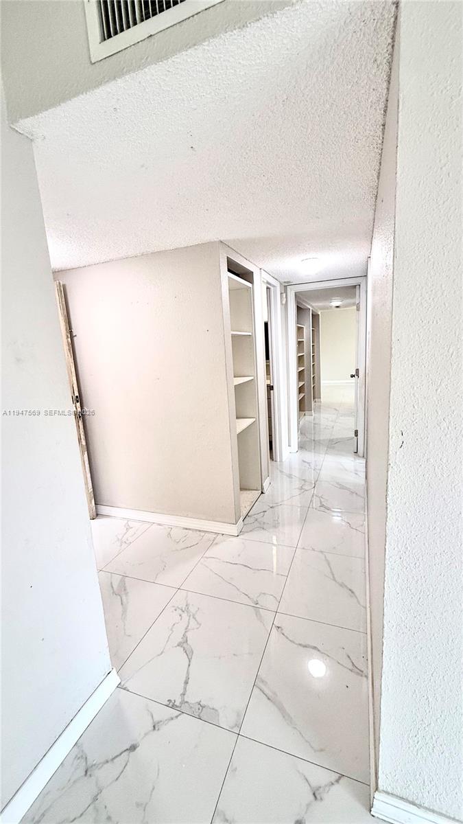 17600 Northwest 68th Avenue, Unit B2002 Hialeah, FL 33015 - Photo 25 of 38