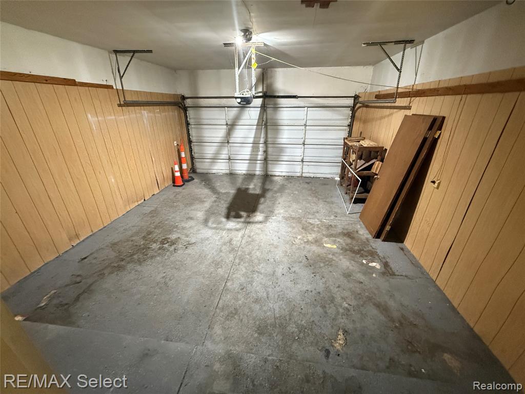 3040 West Hill Road Flint, MI 48507 - Photo 18 of 24