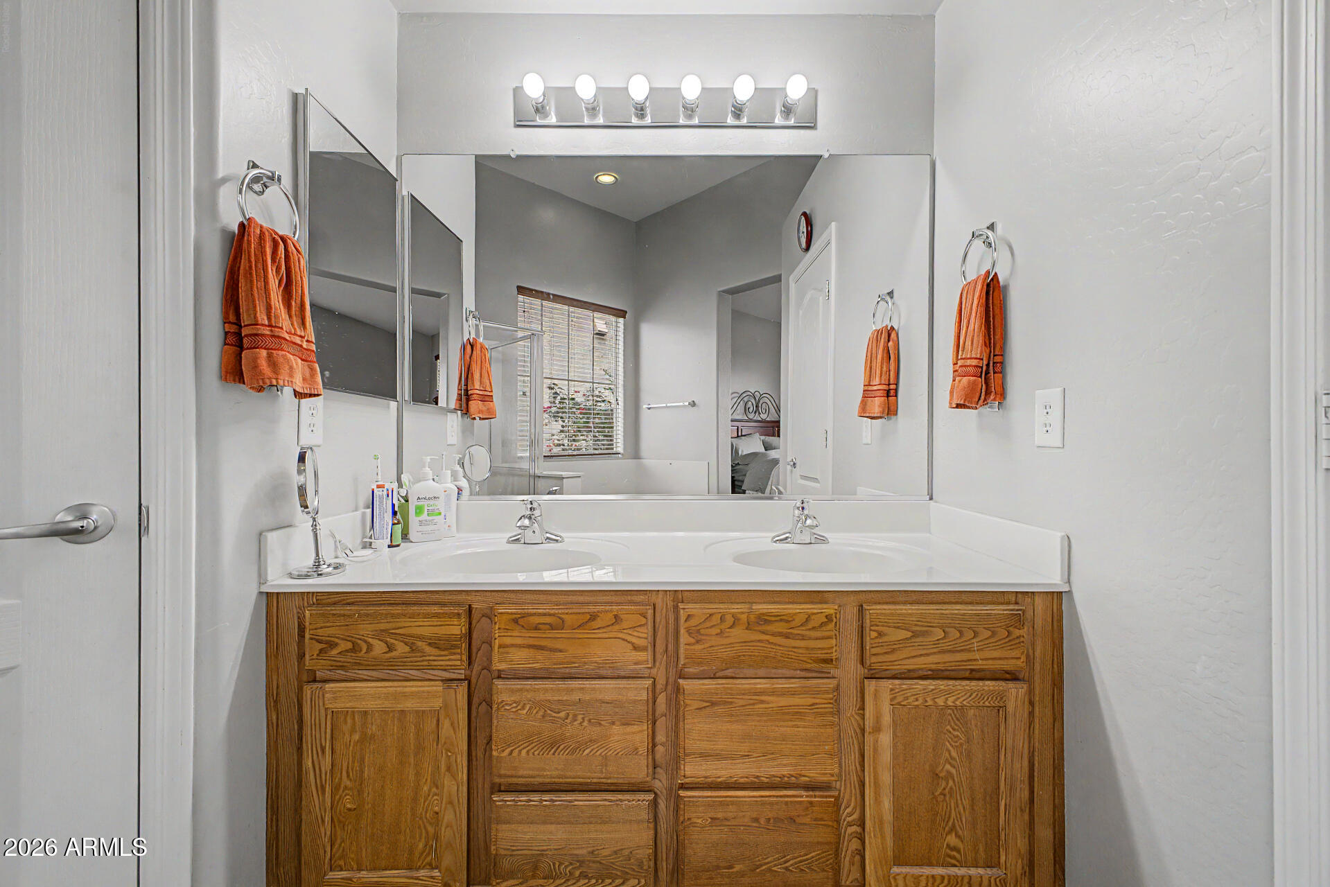 3918 East Pollack Street Phoenix, AZ 85042 - Photo 15 of 26 16 - Pollack