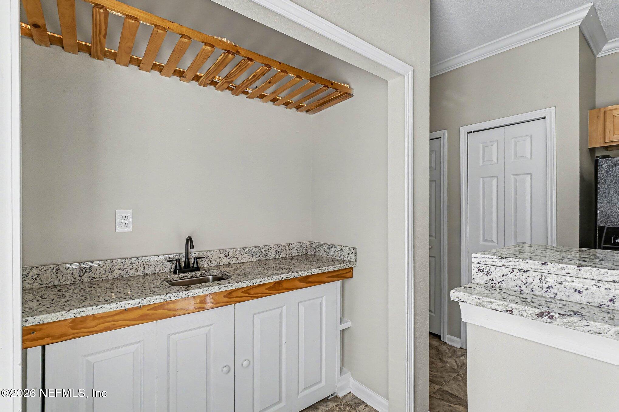782 Scrub Jay Drive St. Augustine, FL 32092 - Photo 10 of 28 Wet Bar/Storage