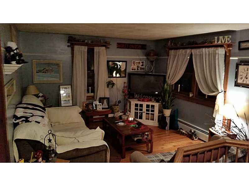 1440 Main Street Coventry, RI 02816 - Photo 5 of 8 Living Room.
