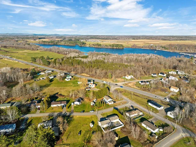 $299,995 | 3 Kingman Street, Fairfield, ME 04937