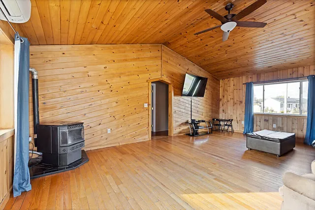 $299,995 | 3 Kingman Street, Fairfield, ME 04937