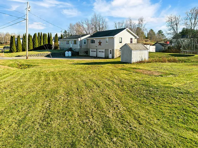 $299,995 | 3 Kingman Street, Fairfield, ME 04937