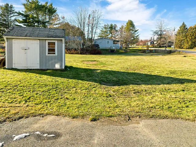 $299,995 | 3 Kingman Street, Fairfield, ME 04937