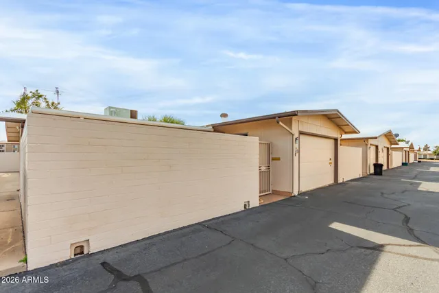 $230,000 | 17427 North Boswell Boulevard, Sun City, AZ 85373