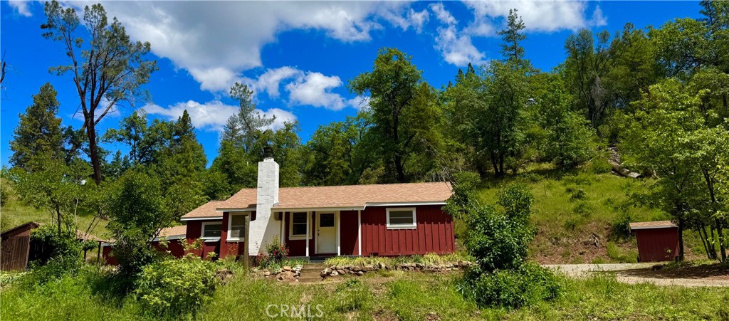 5628 East Whitlock Road Mariposa, CA 95338 - Photo 2 of 41