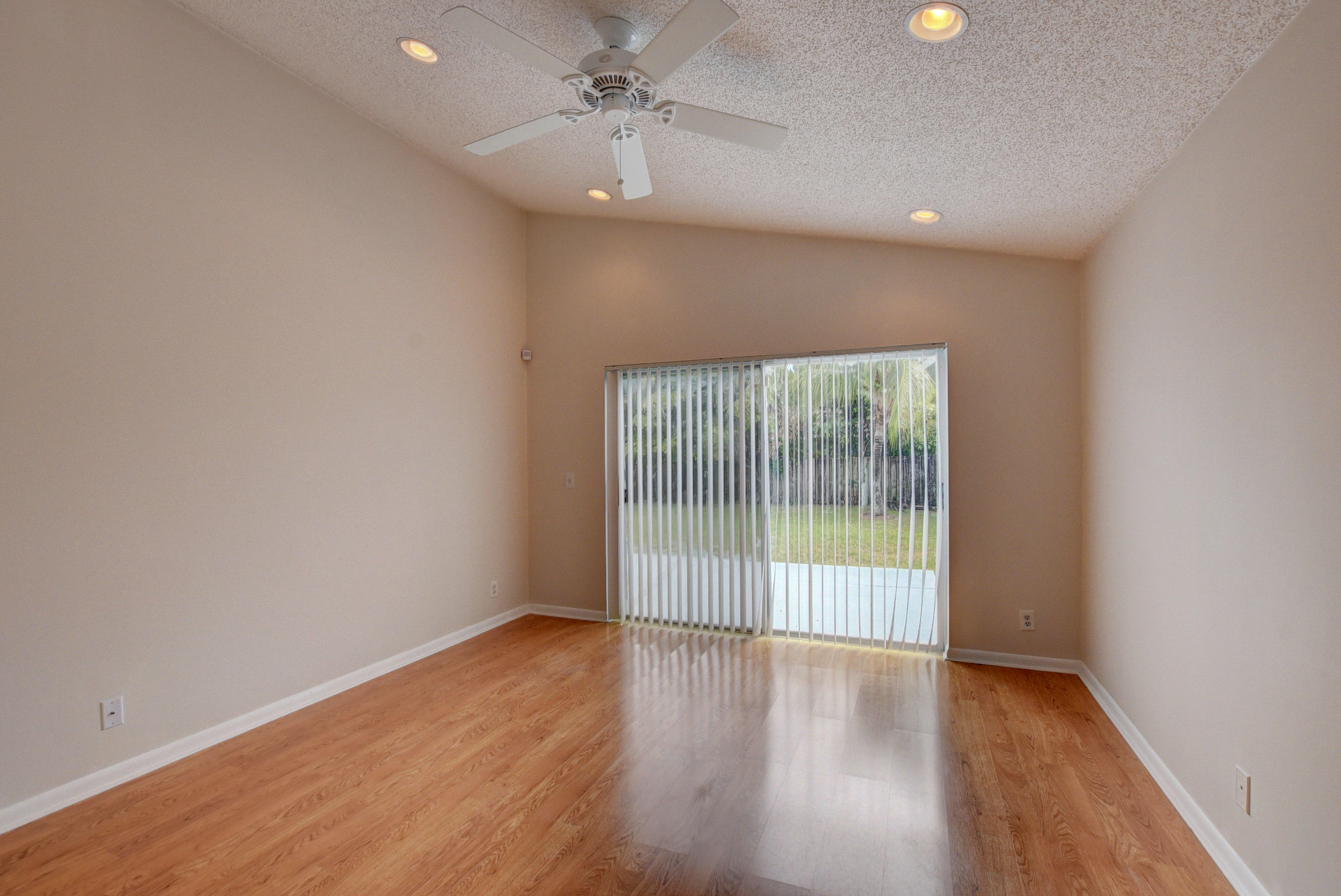 22260 Festival Way Boca Raton, FL 33428 - Photo 20 of 37 17_ebf_0261and4more