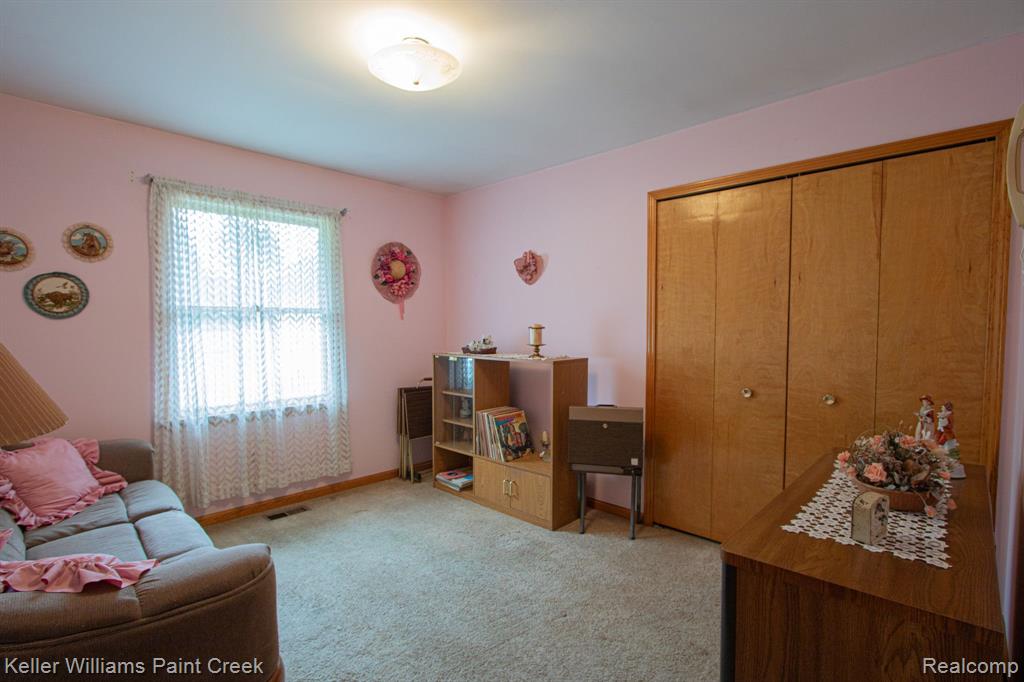 53330 Schoenherr Road Utica, MI 48315 - Photo 13 of 37 Gallery Image 13