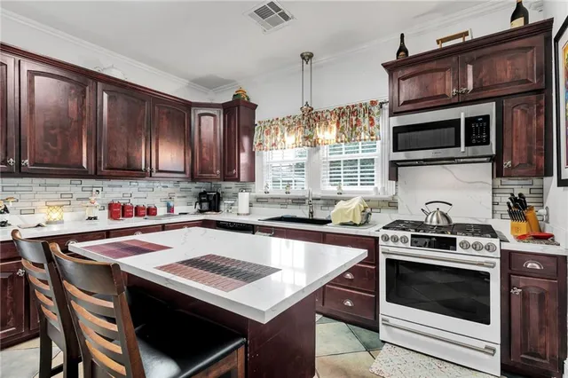 $350,000 | 530 Urbandale Street, Marrero, LA 70072