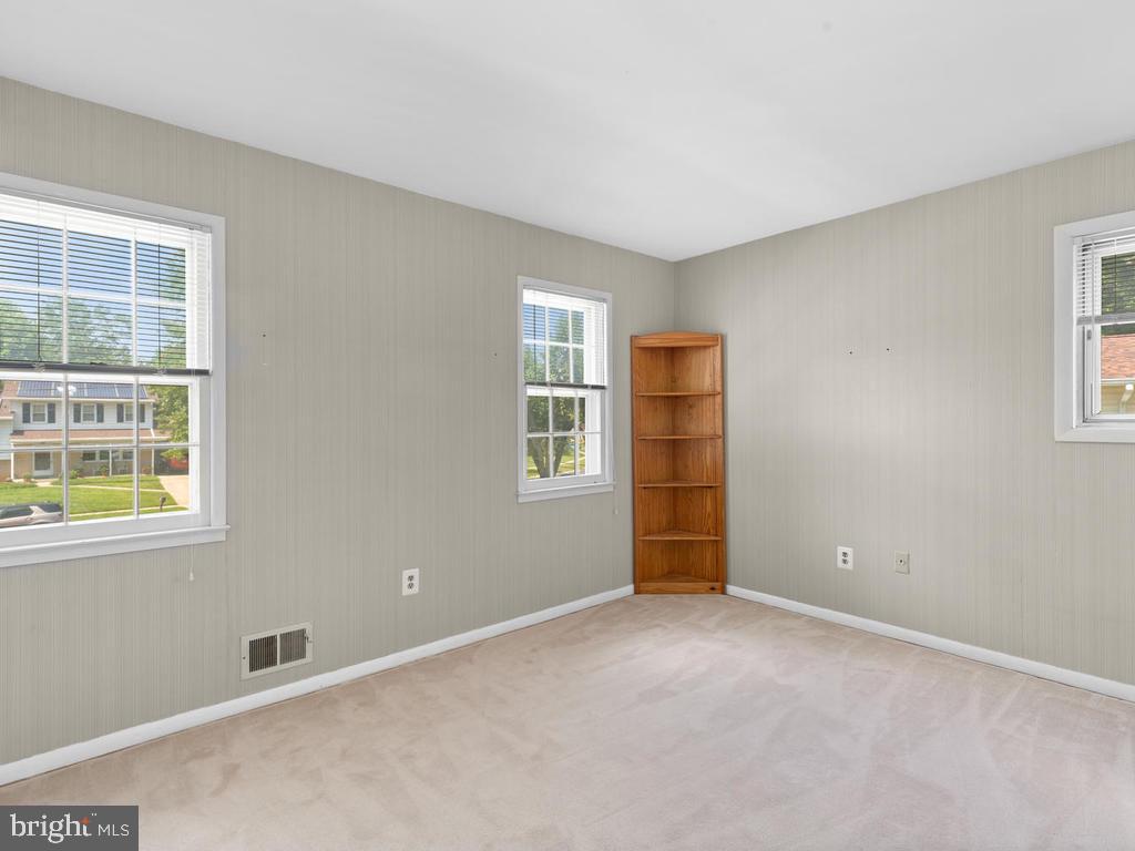 13109 Tamarack Road Silver Spring, MD 20904 - Photo 14 of 41
