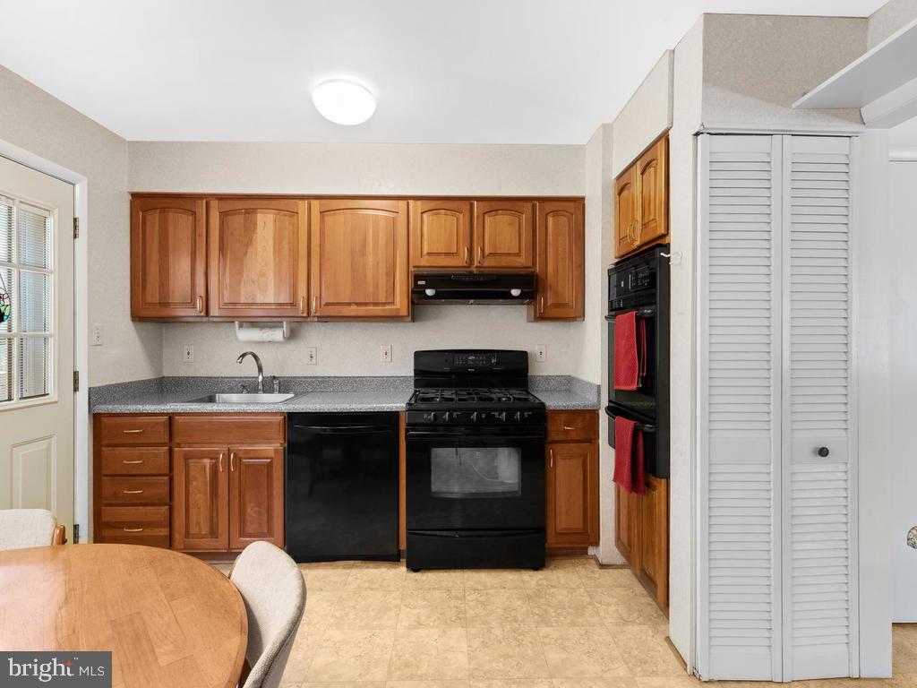 13109 Tamarack Road Silver Spring, MD 20904 - Photo 8 of 41