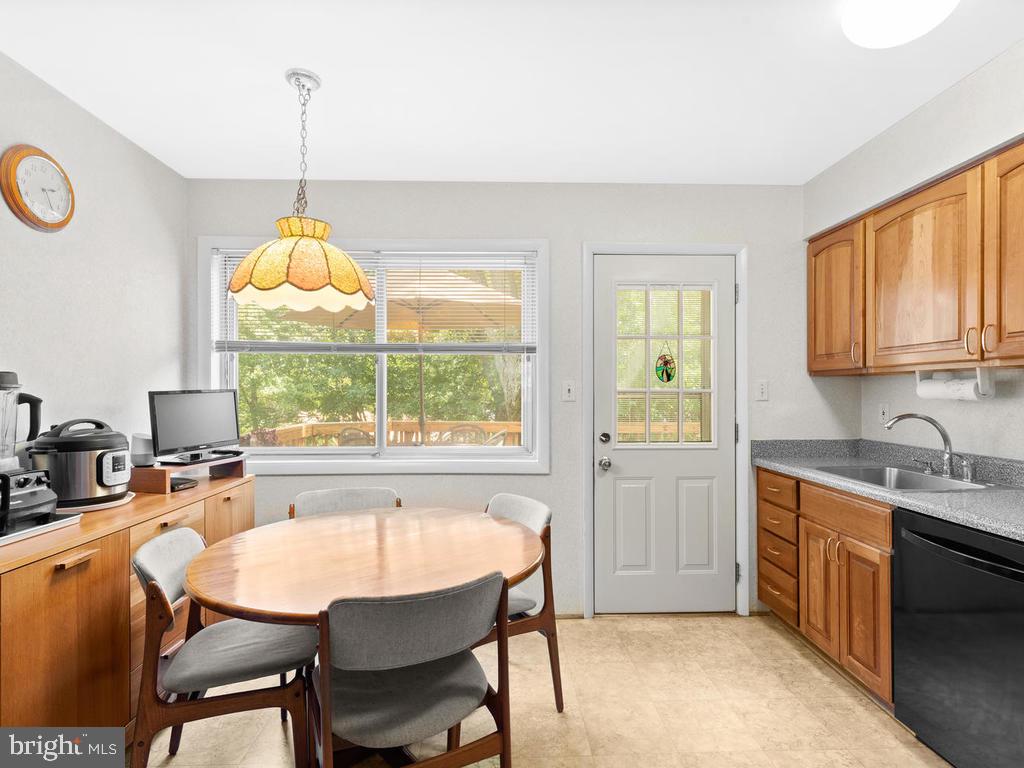 13109 Tamarack Road Silver Spring, MD 20904 - Photo 9 of 41