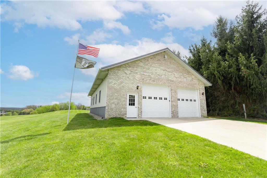 325 Barn Swallow Road Somerset, PA 15501 - Photo 4 of 25 Gallery Image 4
