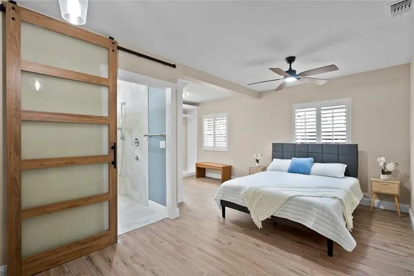 $639,900 | 2712 South Crystal Lake Drive, Orlando, FL 32806