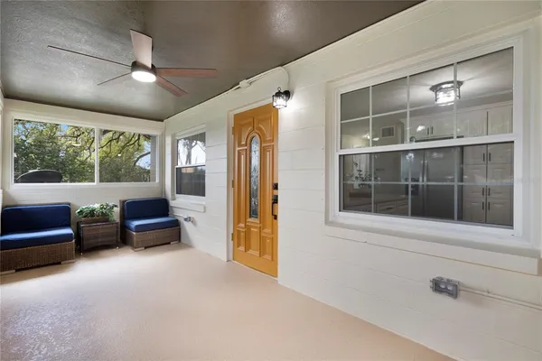 $639,900 | 2712 South Crystal Lake Drive, Orlando, FL 32806