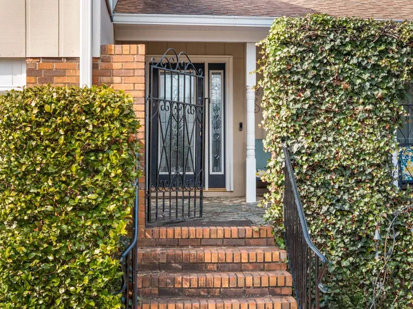 $432,000 | 102 Memory Lane, Moore, SC 29369