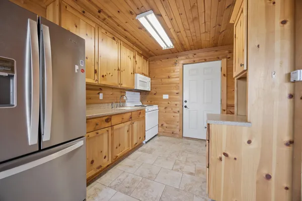 $375,000 | 6423 85th Street Northwest, Maple Lake, MN 55358