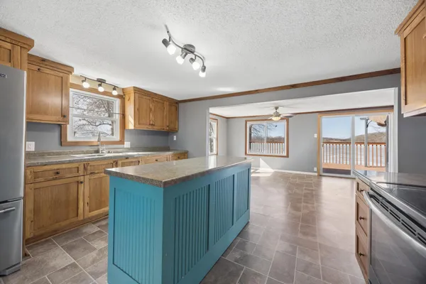 $375,000 | 6423 85th Street Northwest, Maple Lake, MN 55358
