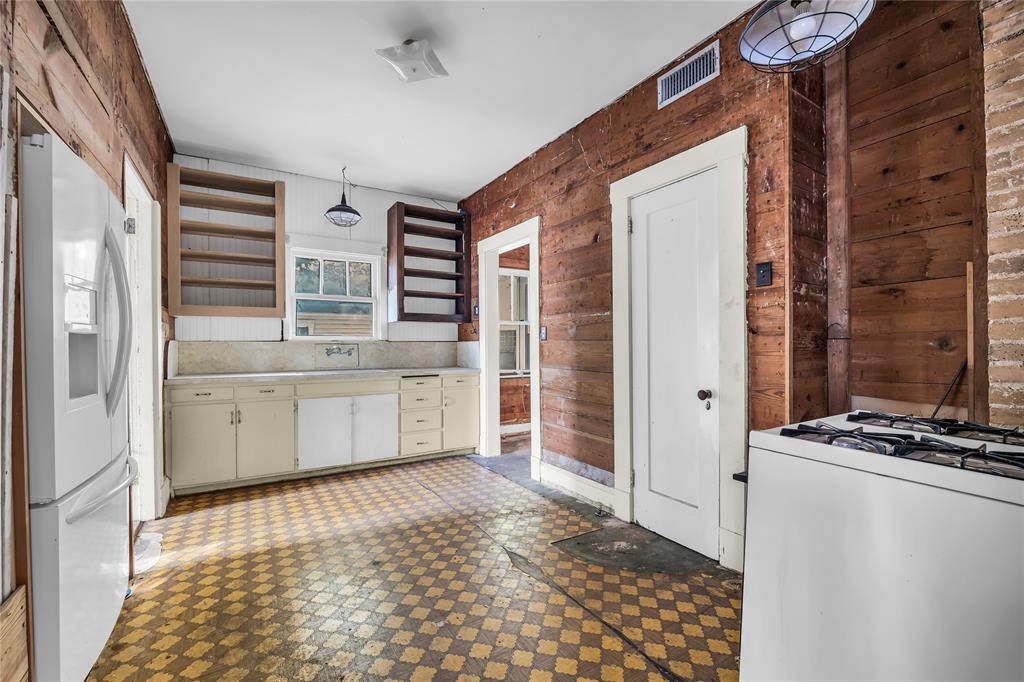 2600 Colcord Avenue Waco, TX 76707 - Photo 13 of 25