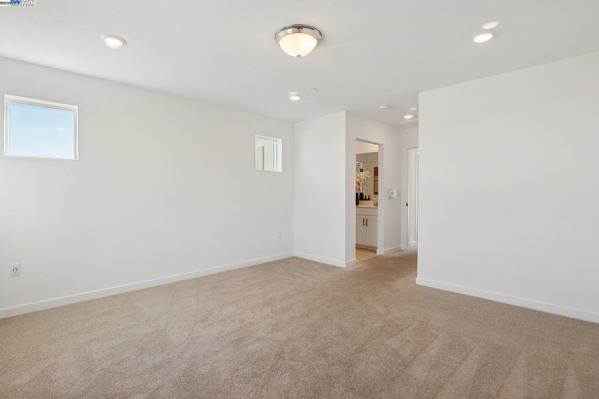 860 Pecan Tree Lane Galt, CA 95632 - Photo 27 of 31 an empty room with an entryway and chandelier