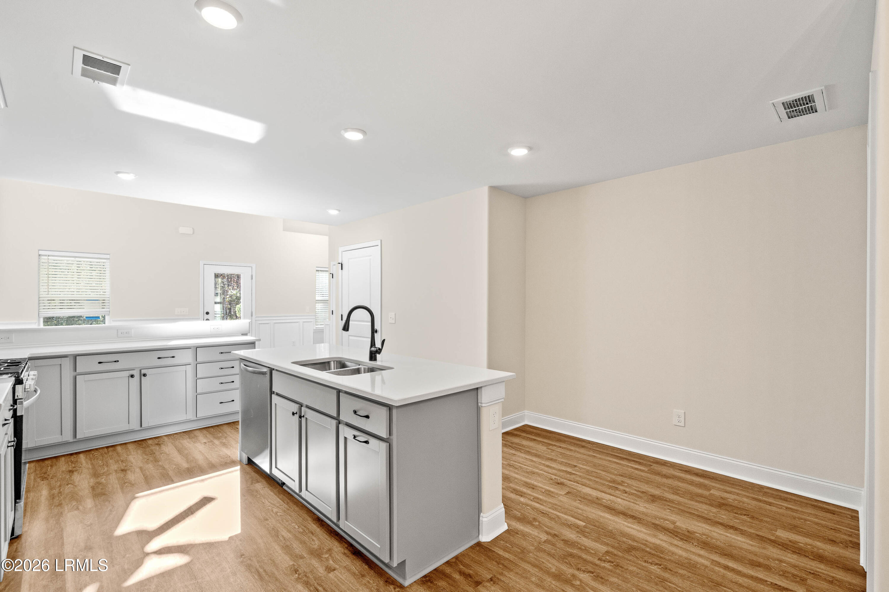 534 Royal Road Hardeeville, SC 29927 - Photo 21 of 40 534 Royal Oaks-13