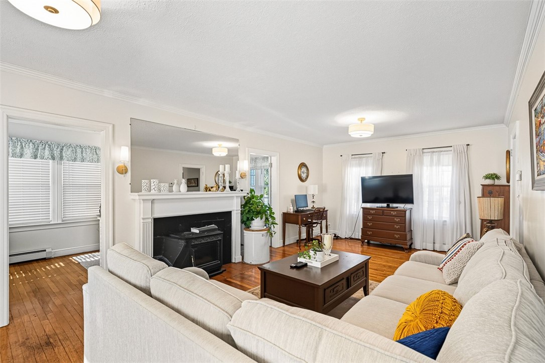 124 Meadow Road Woonsocket, RI 02895 - Photo 10 of 47