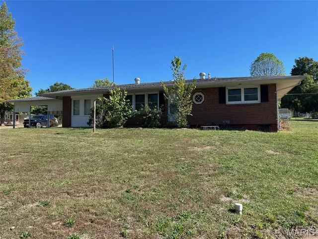 $140,000 | 301 Lilac Drive, Potosi, MO 63664