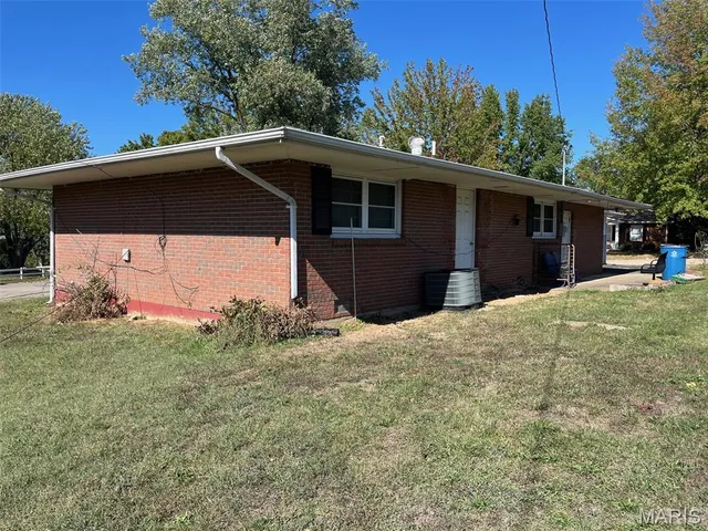 $140,000 | 301 Lilac Drive, Potosi, MO 63664