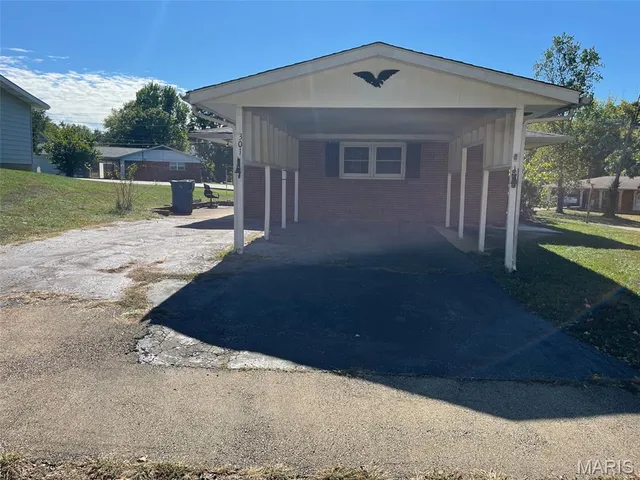 $140,000 | 301 Lilac Drive, Potosi, MO 63664