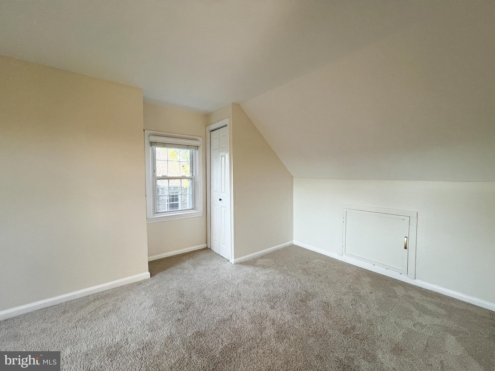 10159 Sutherland Road Silver Spring, MD 20901 - Photo 21 of 30 an empty room with windows