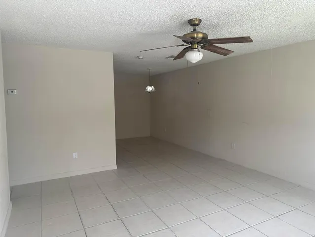 $2,490 | 422 Caroline Avenue, West Palm Beach, FL 33413