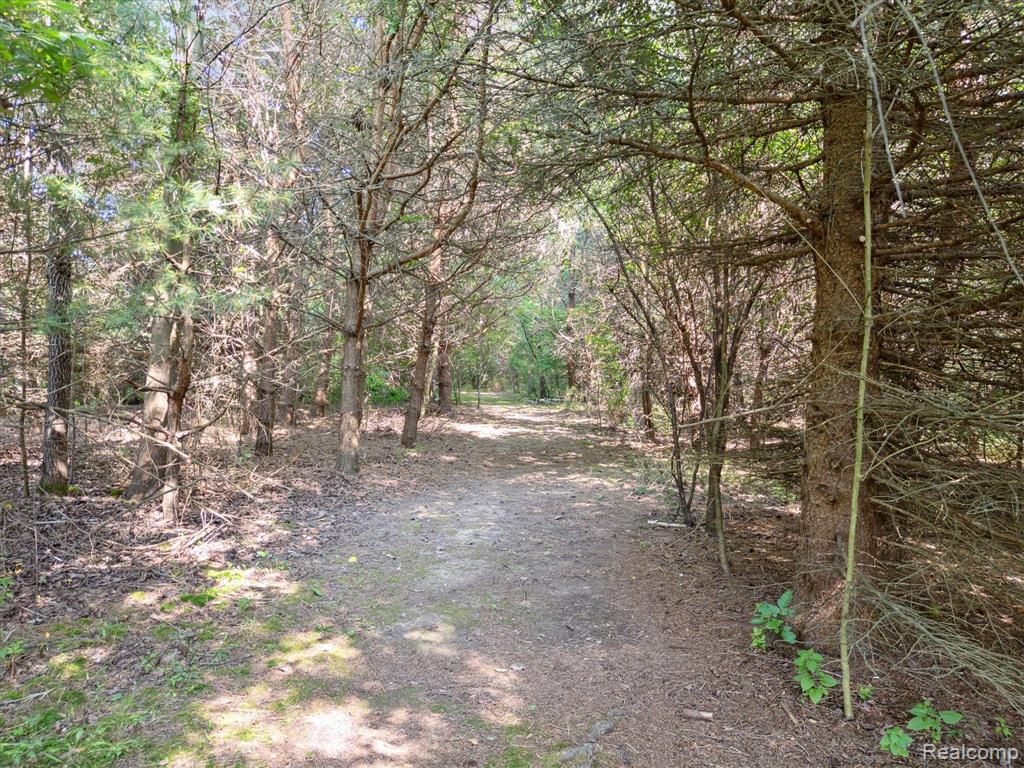 2374 North Vassar Road Davison, MI 48423 - Photo 2 of 15