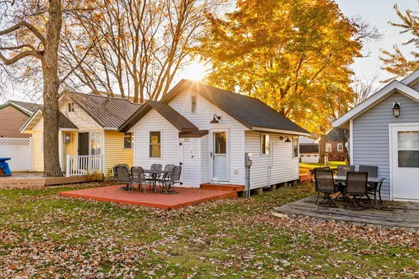 $169,900 | 1727 East Lake Street, Osakis, MN 56360