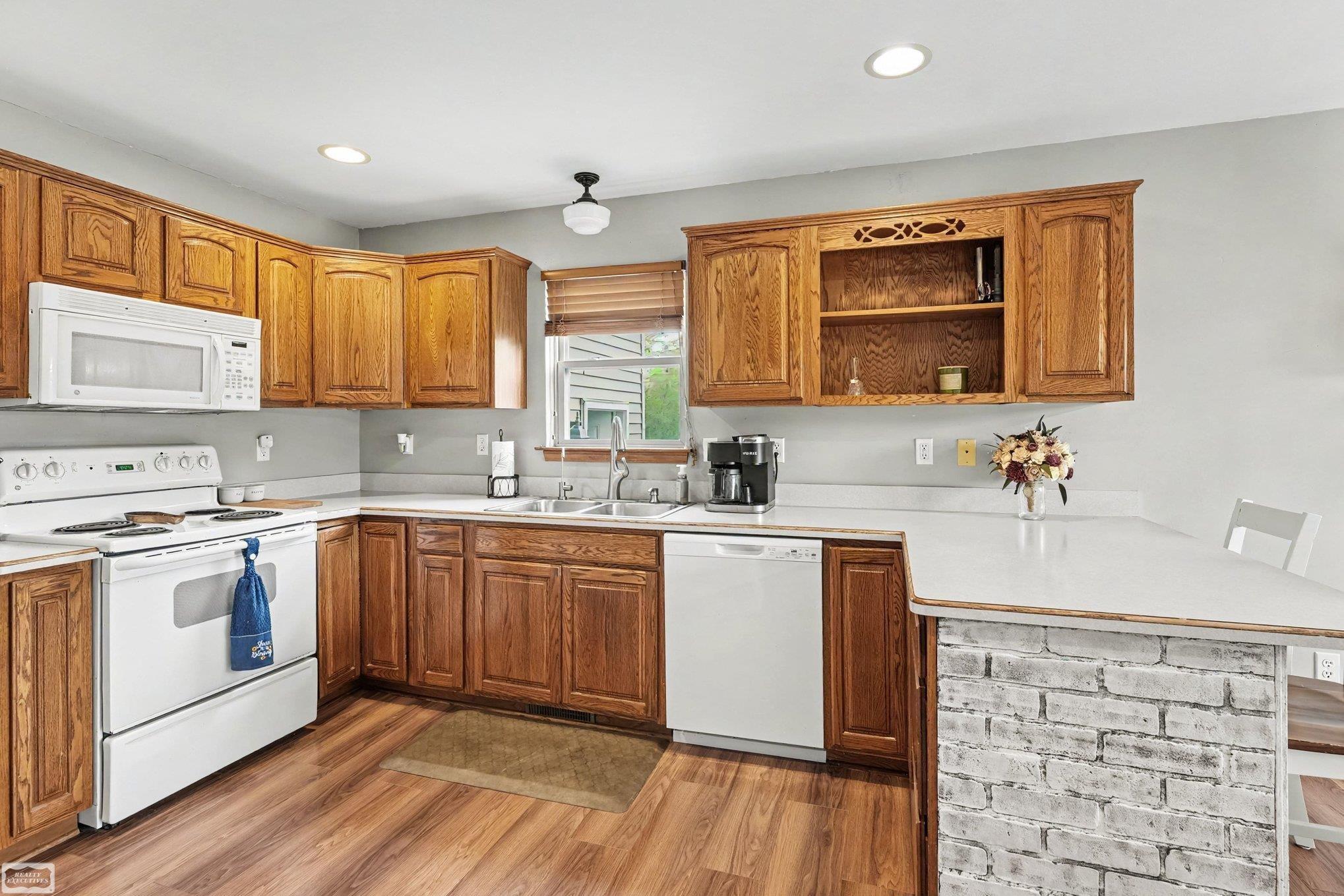 12525 Metcalf Road Emmett, MI 48022 - Photo 10 of 26