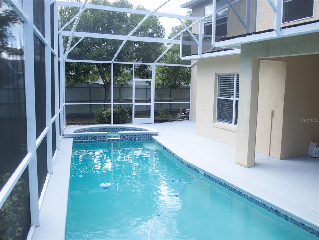 565 Pinehurst Cove Kissimmee, FL 34758 - Photo 8 of 36