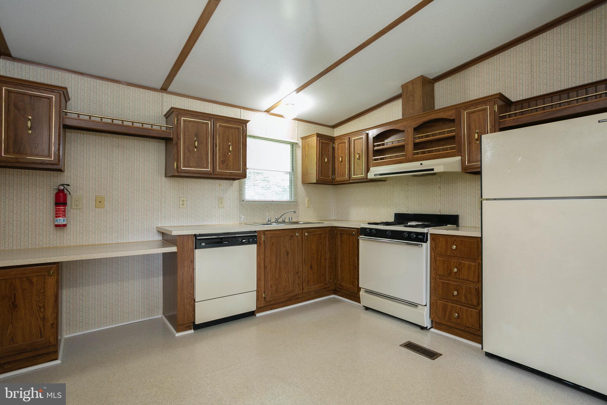 4508 Sefranka Road Temple, PA 19560 - Photo 8 of 21 Gallery Image 8