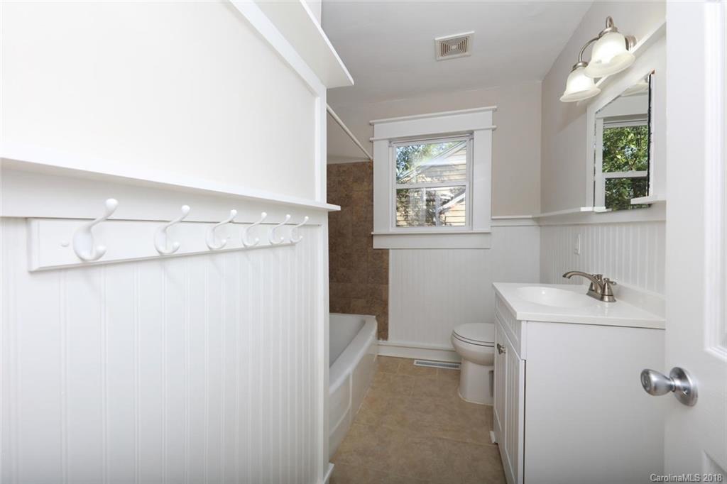 1400 Effingham Road Charlotte, NC 28208 - Photo 13 of 17 Gallery Image 13