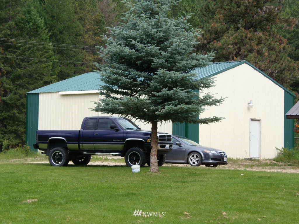 314 Kroupa Road Curlew, WA 99118 - Photo 4 of 25 Gallery Image 4