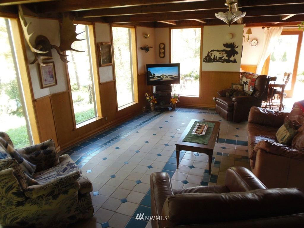 314 Kroupa Road Curlew, WA 99118 - Photo 7 of 25 Gallery Image 7