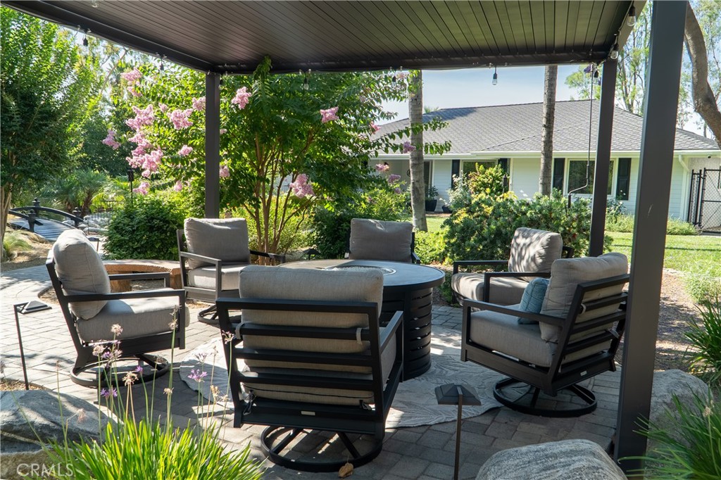 2373 Arroyo Drive Riverside, CA 92506 - Photo 26 of 29 a building outdoor space with patio furniture