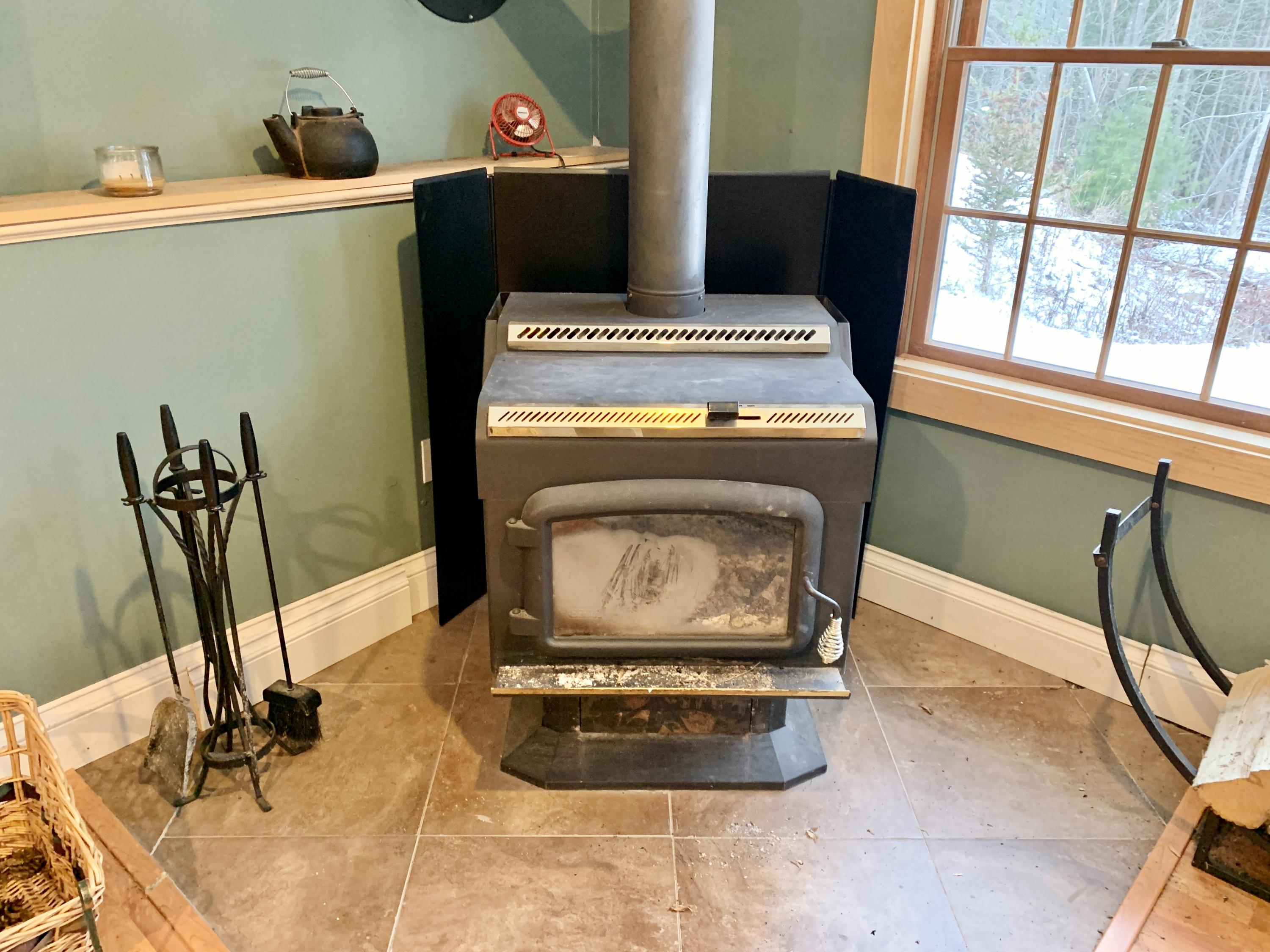 384 Jacob Buck Pond Road Bucksport, ME 04416 - Photo 20 of 32 20201208_195247314_iOS
