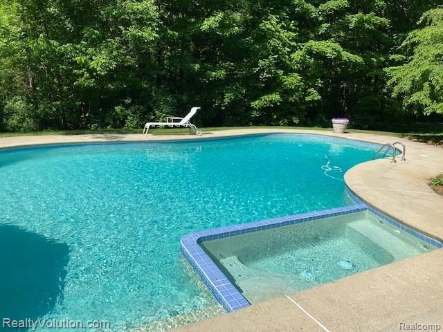 6080 Blue Beech Court Rochester Hills, MI 48306 - Photo 37 of 55