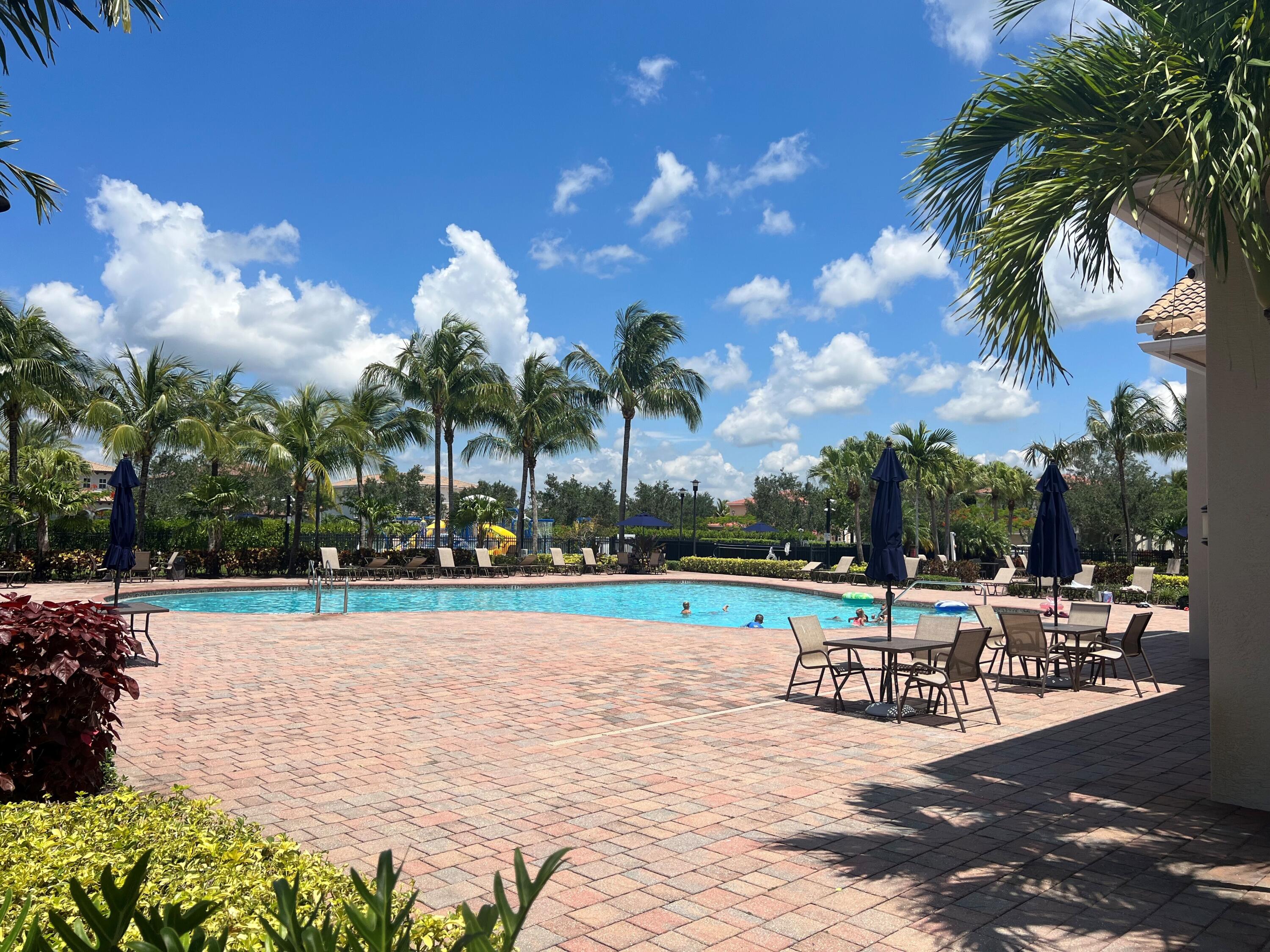 189 Umbrella Place Jupiter, FL 33458 - Photo 29 of 51 Community Pool