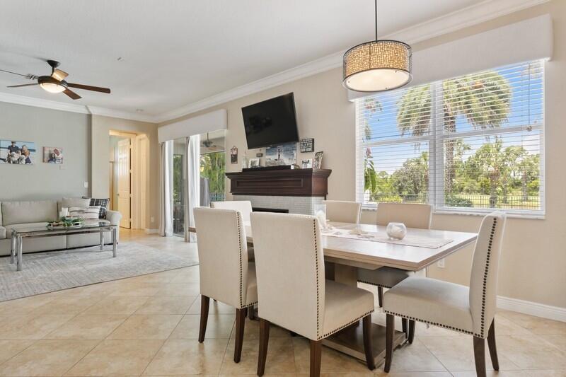 189 Umbrella Place Jupiter, FL 33458 - Photo 10 of 51 Kitchen/ FR