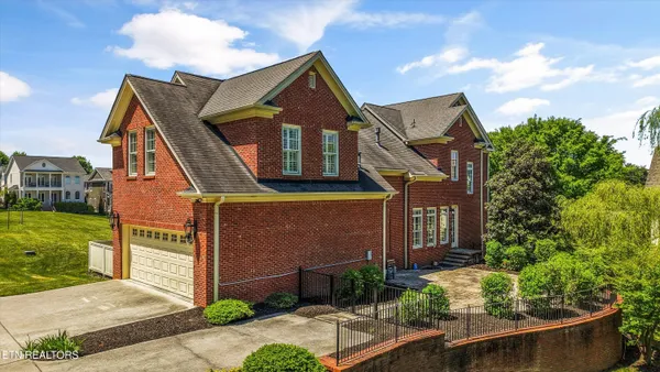 $1,195,000 | 256 Ivy Gate Lane, Knoxville, TN 37934