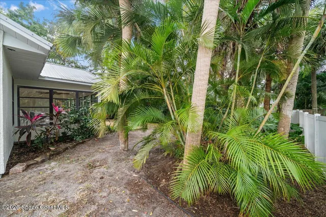 $385,000 | 189 Abeto Terrace, Sebastian, FL 32958